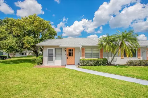 401 De Grasse Pl #5, Sun City Center, FL 33573