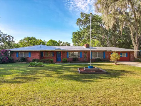 1644 W Socrum Loop Rd, Lakeland, FL 33810