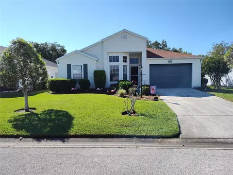 25320 Hibiscus St, Leesburg, FL 34748