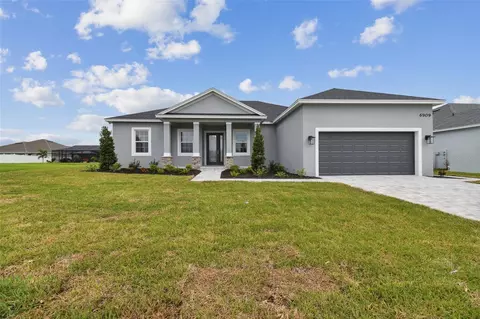 6909 Bentridge Dr, Lakeland, FL 33813