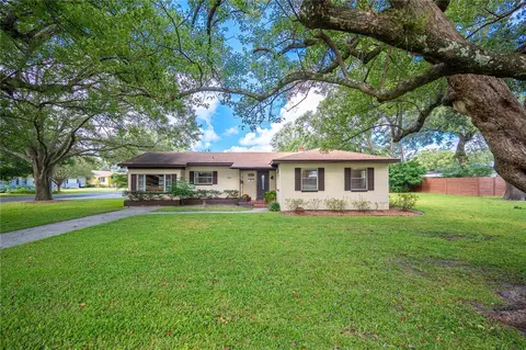 1715 Camphor Dr, Lakeland, FL 33803