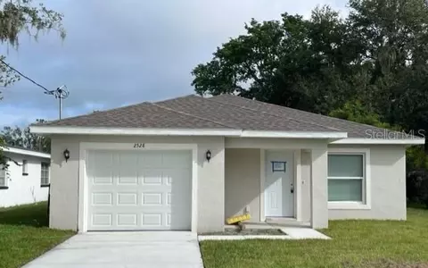 2528 E Magnolia St, Lakeland, FL 33801