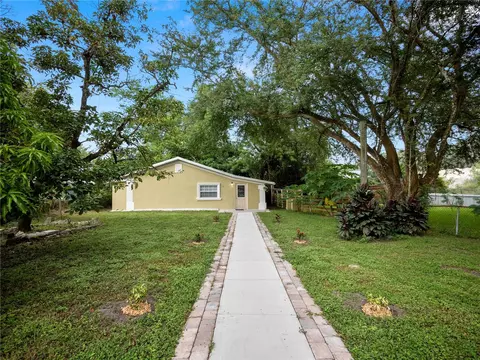 38 Norman Ln, Auburndale, FL 33823