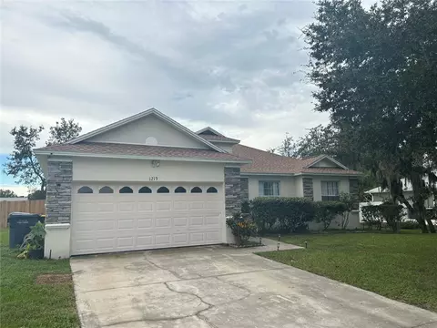 1219 Lake Loop, Winter Haven, FL 33880