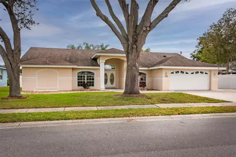 505 Hunters Run Blvd, Lakeland, FL 33809