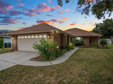 446 Louis Edward Ct, Lakeland, FL 33809