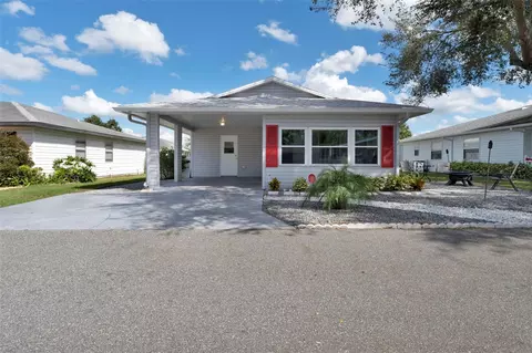 4910 Colonnades Cir W, Lakeland, FL 33811