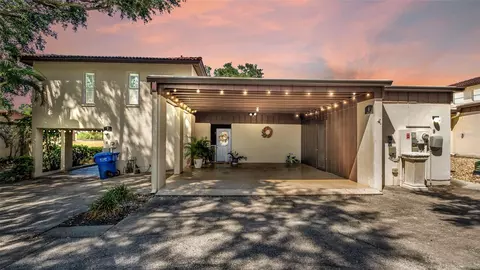 8 Loma Alta, Lakeland, FL 33813