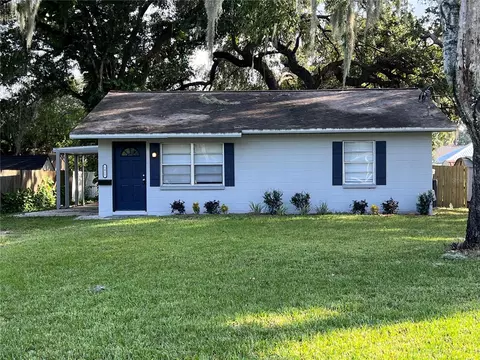 1411 E Young St, Plant City, FL 33563