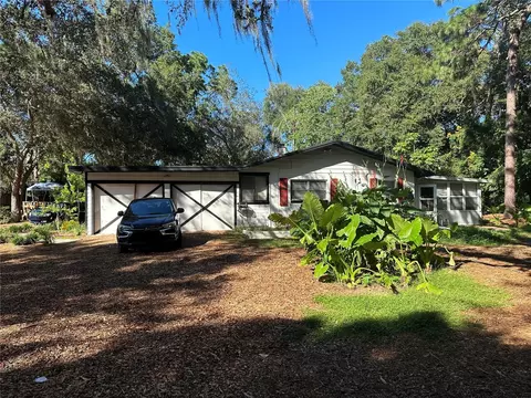 3645 N Powers Dr, Orlando, FL 32818