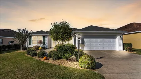 1423 Brinkley Ln, The Villages, FL 32163