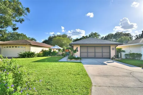 605 Turnberry Ct, Winter Haven, FL 33884