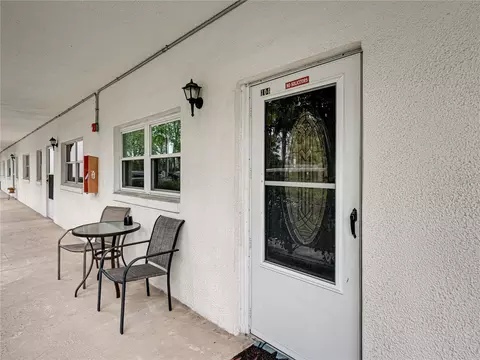 200 El Camino Dr #104, Winter Haven, FL 33884