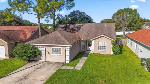 1706 Tarah Trace Dr, Brandon, FL 33510