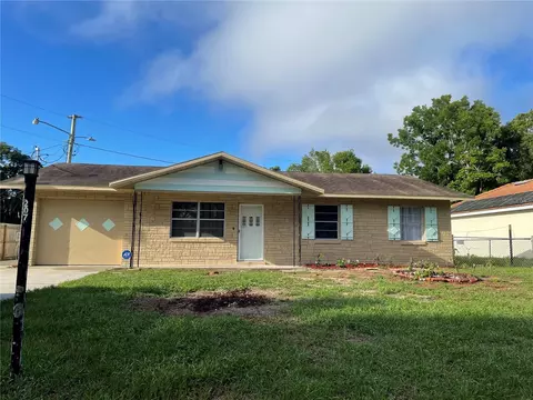 207 Elaine Dr, Auburndale, FL 33823