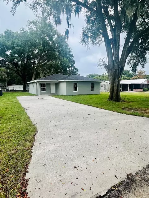 5536 SE 7th St, Highland City, FL 33846