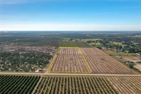 Lake Hendry Road, Fort Meade, FL 33841