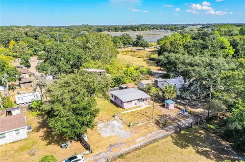 2730 Chorba Dr, Plant City, FL 33567