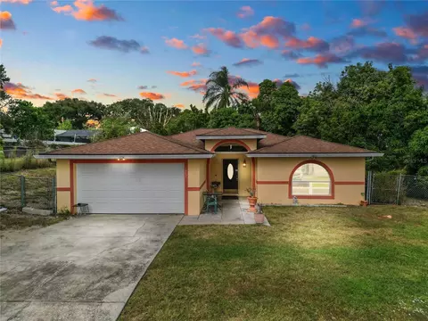 1007 Barrett Ave, Dundee, FL 33838