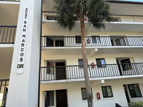 2037 San Marcos Dr SE #213, Winter Haven, FL 33880