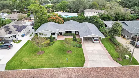 2736 Derbyshire Ave, Lakeland, FL 33803