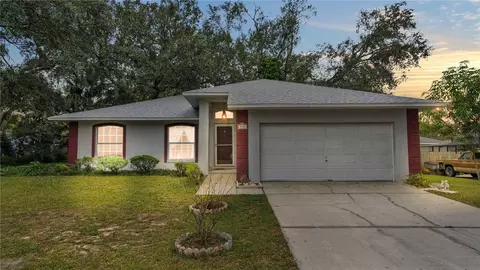 930 Hicks Rd, Lakeland, FL 33813