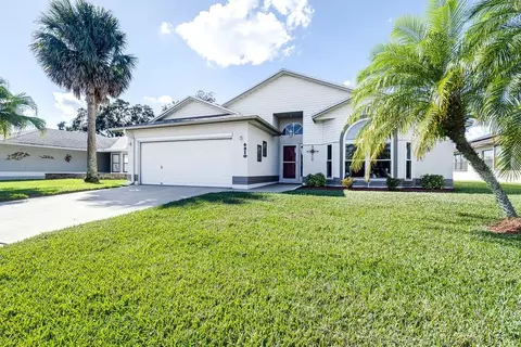 6210 Crane Dr, Lakeland, FL 33809