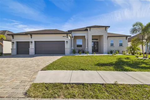 6834 Bentridge Dr, Lakeland, FL 33813