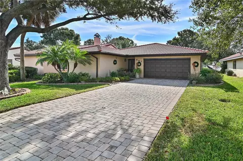 687 Augusta Rd, Winter Haven, FL 33884
