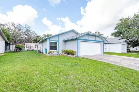 975 Whisper Lake Dr, Winter Haven, FL 33880