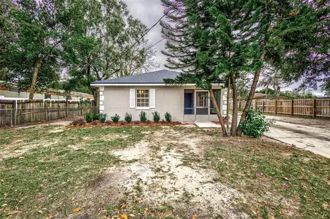 404 Senate St, Auburndale, FL 33823