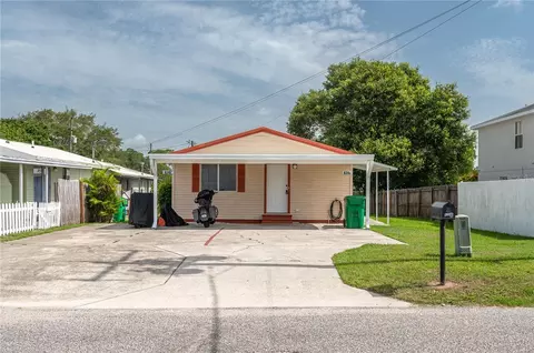 624 Lemon Ave #A&B, Dundee, FL 33838