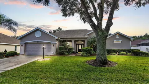 3037 Sutton Woods Dr, Plant City, FL 33566