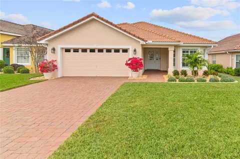 330 Niblick Cir, Winter Haven, FL 33881