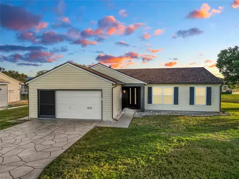 1017 Caracara Cir S, Lakeland, FL 33809