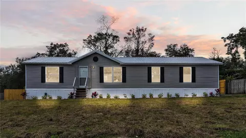 3254 Oak Tree Dr, Mulberry, FL 33860