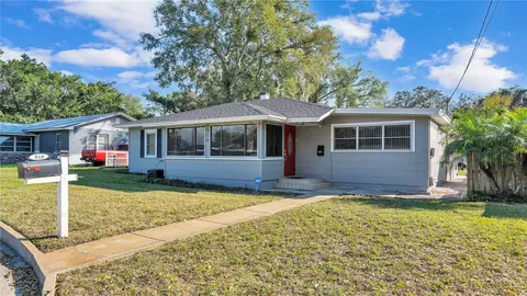 910 Drexel Ave NE, Winter Haven, FL 33881