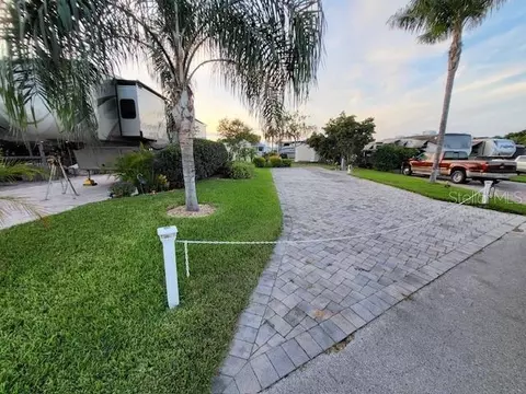 2431 Palm St, Clermont, FL 34714