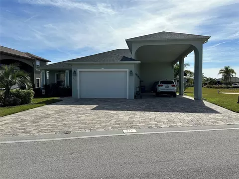 716 Teaberry Trl, Polk City, FL 33868
