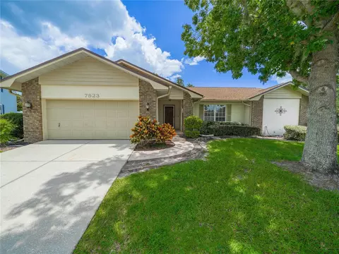 7923 Ridge Pointe Dr E, Lakeland, FL 33810