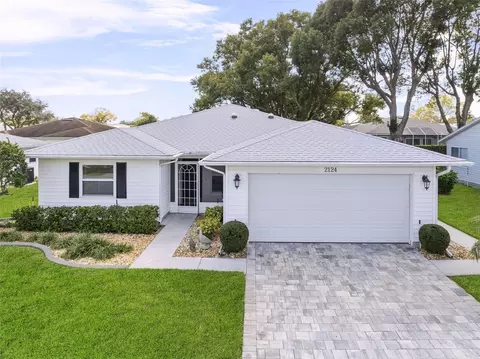 2124 Grand Cypress Dr, Lakeland, FL 33810