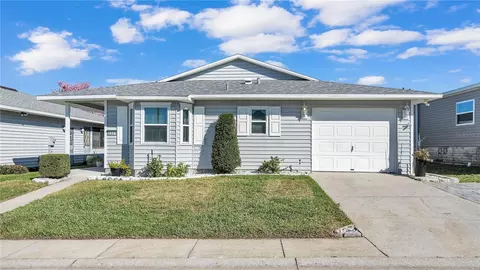 2227 Harbor Town Ln, Lakeland, FL 33810