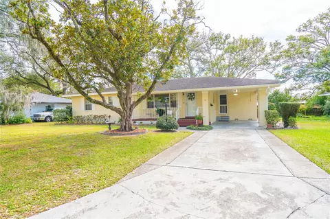 718 Louise Dr, Lakeland, FL 33803