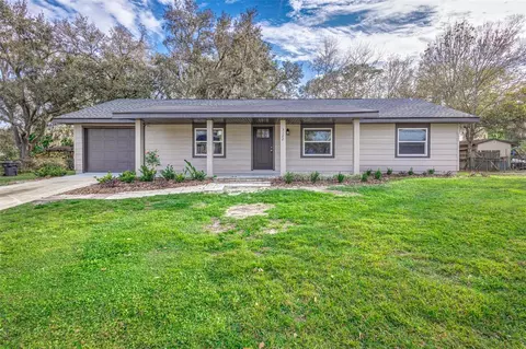 3122 N Forestgreen Dr, Lakeland, FL 33811