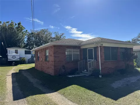 727 Sunset Ave, Auburndale, FL 33823