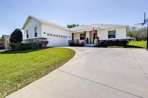 205 Lake Tennessee Dr, Auburndale, FL 33823