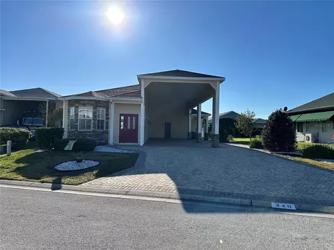 340 Motorcoach Dr S, Polk City, FL 33868