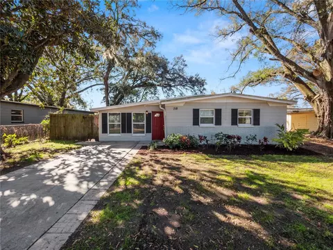 715 Mason St, Brandon, FL 33511