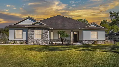 8719 Selph Rd, Lakeland, FL 33810