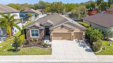 305 Oaklanding Dr, Mulberry, FL 33860